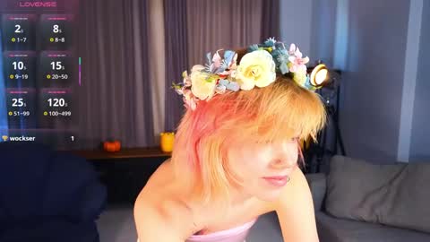 Snapshot of too_cute_blonde_girl chatting on 04/07/26, 12:05 Hey hey Im Megan Pvt open. Im very glad to see you here online show from 04/07/26, 12:05