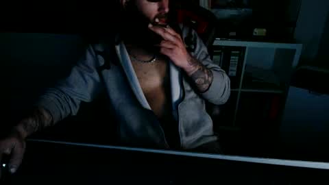 Snapshot of toobiatsch chatting on 04/11/26, 01:32 Tobiatch online show from 04/11/26, 01:32