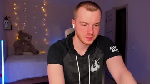 toohornyserj online show from 12/12/24, 11:03