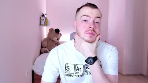 toohornyserj online show from 01/12/25, 08:36