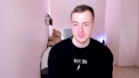 toohornyserj online show from 02/18/25, 12:37