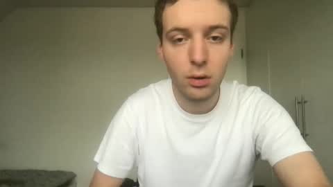 Max online show from 11/02/25, 12:29