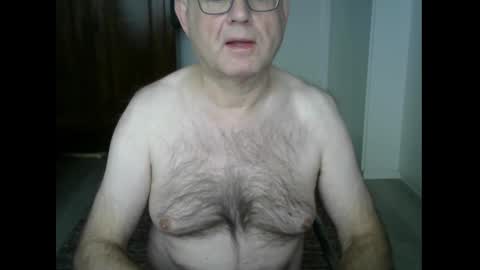 Snapshot of tooohard chatting on 12/16/24, 09:14 Alex online show from 12/16/24, 09:14