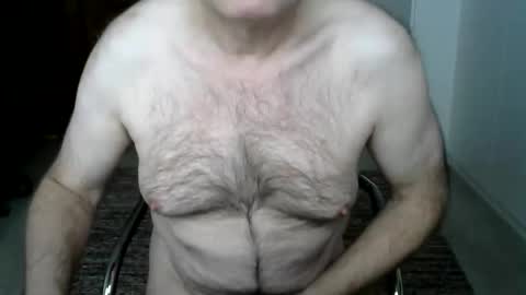 Snapshot of tooohard chatting on 02/10/25, 02:37 Alex online show from 02/10/25, 02:37