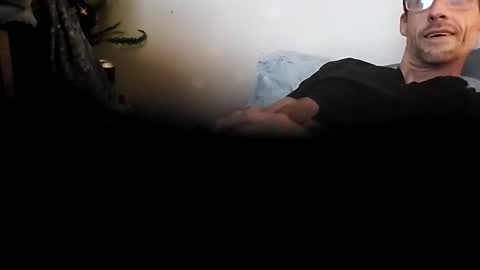 tooshort30w59675 online show from 11/13/25, 10:58