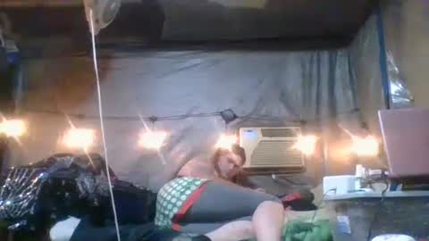 Snapshot of tootall1991420 chatting on 10/13/25, 06:35 tootall1991420 online show from 10/13/25, 06:35