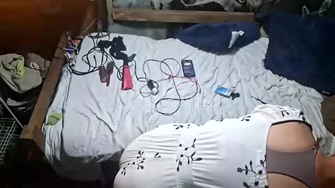 Snapshot of tootall1991420 chatting on 04/25/26, 12:19 tootall1991420 online show from 04/25/26, 12:19