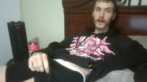 Snapshot of tootall803 chatting on 03/17/26, 10:57 TooTall803 online show from 03/17/26, 10:57