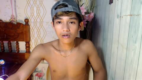 Snapshot of toothlessxx chatting on 07/16/26, 01:17 jhonrex online show from 07/16/26, 01:17