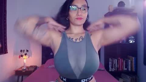 Snapshot of toothyy chatting on 02/02/25, 12:46 toothyy online show from 02/02/25, 12:46