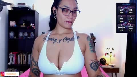 Snapshot of toothyy chatting on 02/20/25, 05:29 toothyy online show from 02/20/25, 05:29