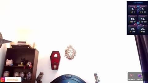 Snapshot of toothyy chatting on 02/25/25, 11:41 toothyy online show from 02/25/25, 11:41