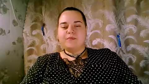 Snapshot of top_girl37 chatting on 09/25/25, 02:32 Kate online show from 09/25/25, 02:32