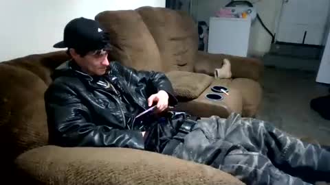 Snapshot of topdogintraining93 chatting on 01/07/26, 01:30 SagMeOreduceMe online show from 01/07/26, 01:30