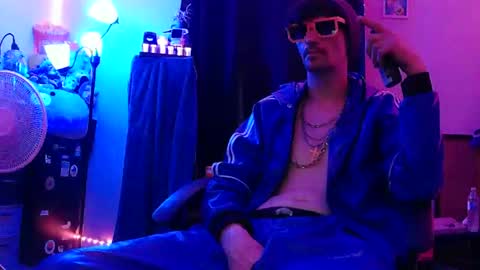 Snapshot of topdogintraining93 chatting on 02/25/26, 10:03 SagMeOreduceMe online show from 02/25/26, 10:03