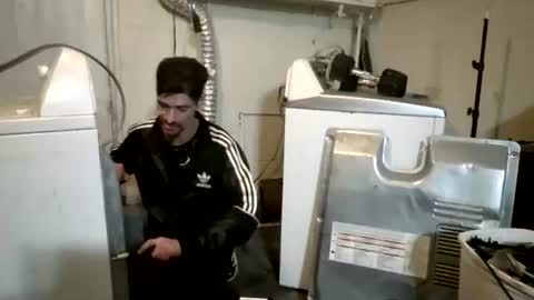 Snapshot of topdogintraining93 chatting on 04/09/26, 03:39 SagMeOreduceMe online show from 04/09/26, 03:39