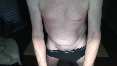 Snapshot of tops10ss chatting on 04/12/26, 11:04 tops10ss online show from 04/12/26, 11:04