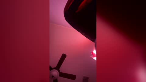 Snapshot of toptierdrippa chatting on 03/08/26, 05:44 TopTierDrippa online show from 03/08/26, 05:44