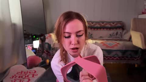 Lina  Next stream January 4  11am UTC 0 online show from 02/20/26, 12:05