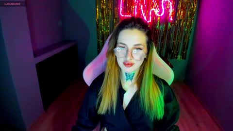 tora online show from 12/14/24, 08:40