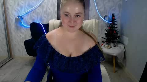 tori_blond online show from 12/02/24, 03:36