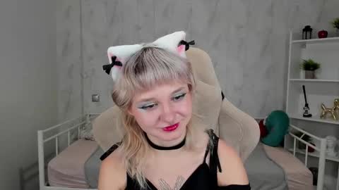 Tori online show from 10/09/25, 12:08