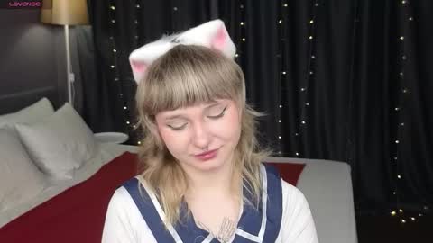 Snapshot of tori_cutie chatting on 03/20/26, 12:15 Tori online show from 03/20/26, 12:15