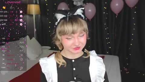 Snapshot of tori_cutie chatting on 03/28/26, 12:21 Tori online show from 03/28/26, 12:21