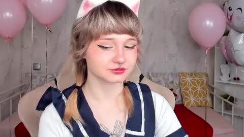 Snapshot of tori_cutie chatting on 03/31/26, 12:12 Tori online show from 03/31/26, 12:12