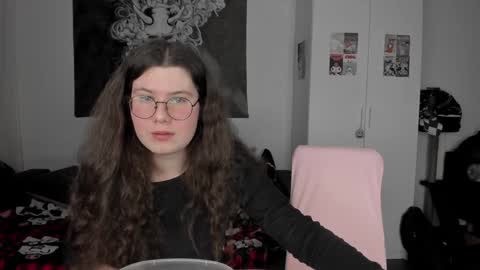 Snapshot of toriayun0 chatting on 01/08/25, 09:12 your personal gothic girl check it online show from 01/08/25, 09:12