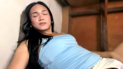 Snapshot of torn_alexis chatting on 02/15/26, 12:18 torn_alexis online show from 02/15/26, 12:18