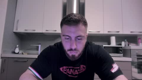 Snapshot of toro_arrapato chatting on 12/17/24, 06:02 toro_arrapato online show from 12/17/24, 06:02