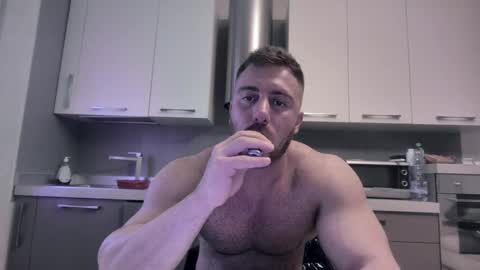 Snapshot of toro_arrapato chatting on 12/23/24, 12:52 toro_arrapato online show from 12/23/24, 12:52