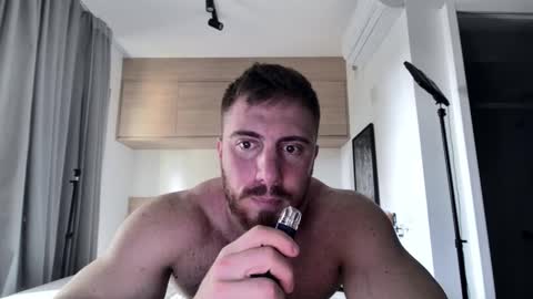 Snapshot of toro_arrapato chatting on 01/19/25, 03:32 toro_arrapato online show from 01/19/25, 03:32