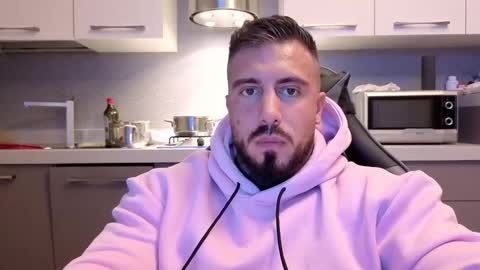 Snapshot of toro_arrapato chatting on 10/03/25, 11:02 toro_arrapato online show from 10/03/25, 11:02