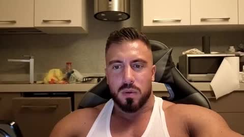 Snapshot of toro_arrapato chatting on 10/16/25, 11:39 toro_arrapato online show from 10/16/25, 11:39