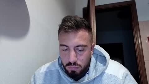 Snapshot of toro_arrapato chatting on 10/19/25, 03:23 toro_arrapato online show from 10/19/25, 03:23