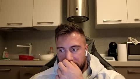 Snapshot of toro_arrapato chatting on 10/20/25, 03:56 toro_arrapato online show from 10/20/25, 03:56