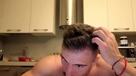 Snapshot of toro_arrapato chatting on 11/18/25, 09:52 toro_arrapato online show from 11/18/25, 09:52