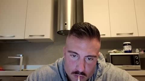 Snapshot of toro_arrapato chatting on 11/20/25, 02:06 toro_arrapato online show from 11/20/25, 02:06