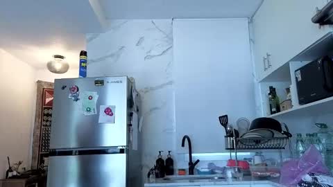 Snapshot of toro_arrapato chatting on 12/14/25, 02:55 toro_arrapato online show from 12/14/25, 02:55