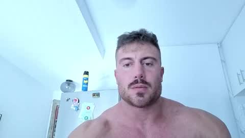 Snapshot of toro_arrapato chatting on 12/15/25, 08:35 toro_arrapato online show from 12/15/25, 08:35