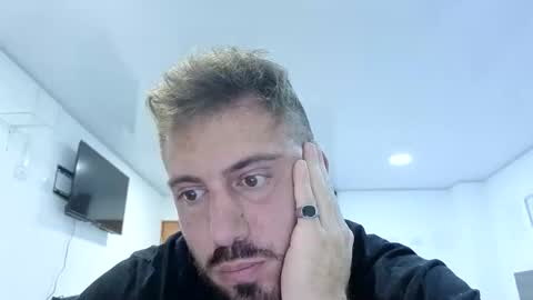 Snapshot of toro_arrapato chatting on 04/12/26, 12:26 toro_arrapato online show from 04/12/26, 12:26