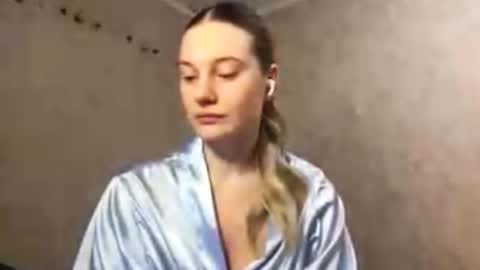 Snapshot of torydesmarias chatting on 12/19/25, 08:43 Anita online show from 12/19/25, 08:43