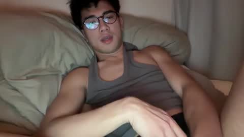 Snapshot of toshikaro0 chatting on 02/20/26, 06:41 Karo online show from 02/20/26, 06:41