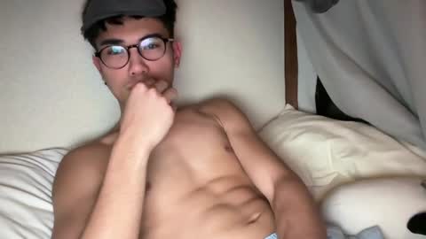 Snapshot of toshikaro0 chatting on 03/12/26, 05:08 Karo online show from 03/12/26, 05:08