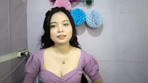 Snapshot of toshikoseaforth chatting on 05/21/26, 11:17 Emma online show from 05/21/26, 11:17