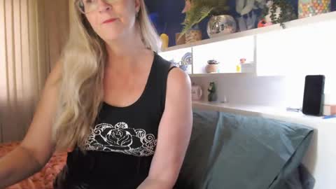 Milly online show from 05/14/26, 11:22