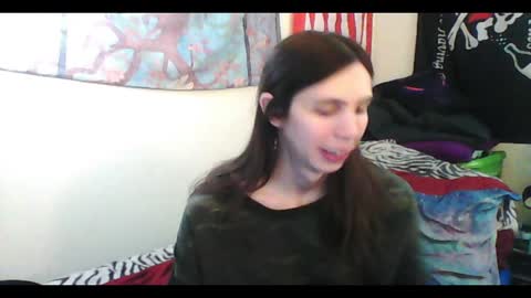 Luna online show from 01/16/25, 04:28