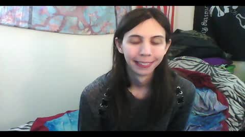 Luna online show from 01/24/25, 06:24